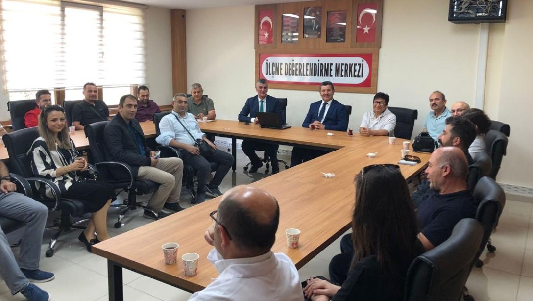 İl Milli Eğitim Müdürümüz Ahmet ÖZDEMİR Başkanlığında Ortak Sınav Çerçeve Programı Toplantısı Yapıldı.